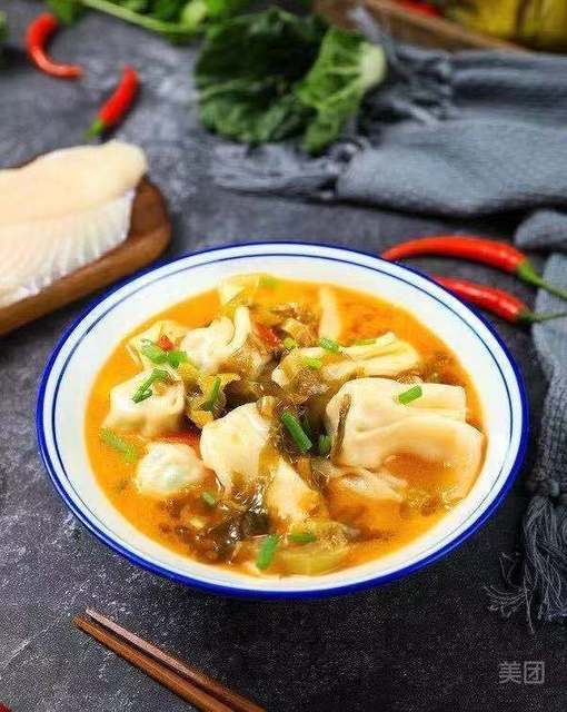 老坛酸菜抄手图片