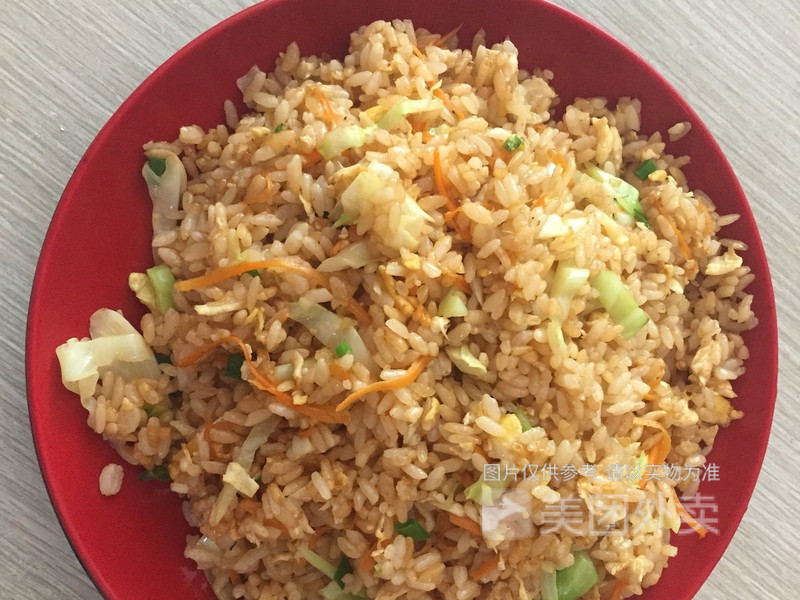 农家小炒肉火腿蛋炒河粉推荐菜:介绍:地址(在哪里):沙县小吃位于淮南