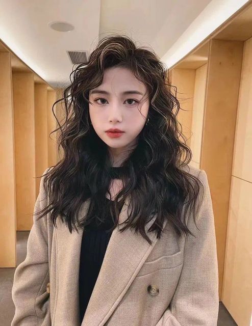 77-染发接发网红潮店图片