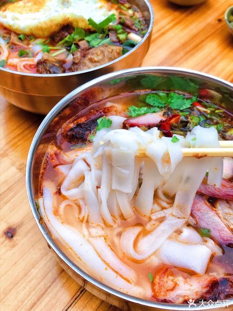 脆皮香猪粉图片