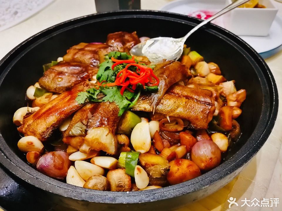 红烧鳕鱼尾图片