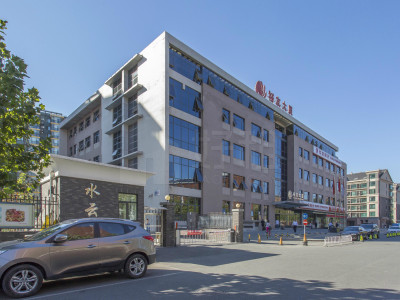 北京市石景山区阜石路165号中国华录大厦