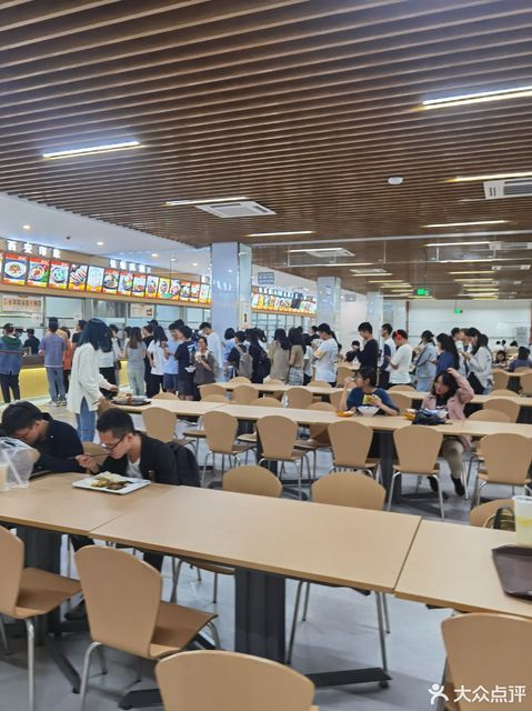 汕头大学西区新食堂图片