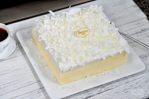 清蒸芝士蛋糕蔓越莓酸奶蛋糕推荐菜:地址(在哪里):焙里思(东海假日店)