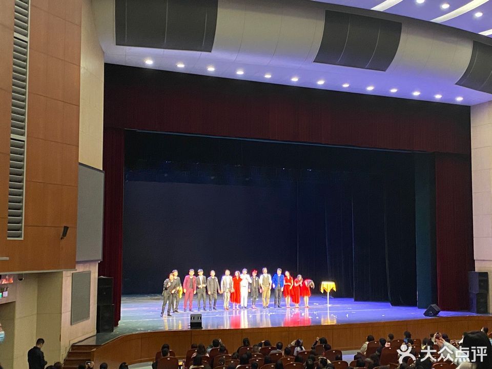 江阴市大剧院图片