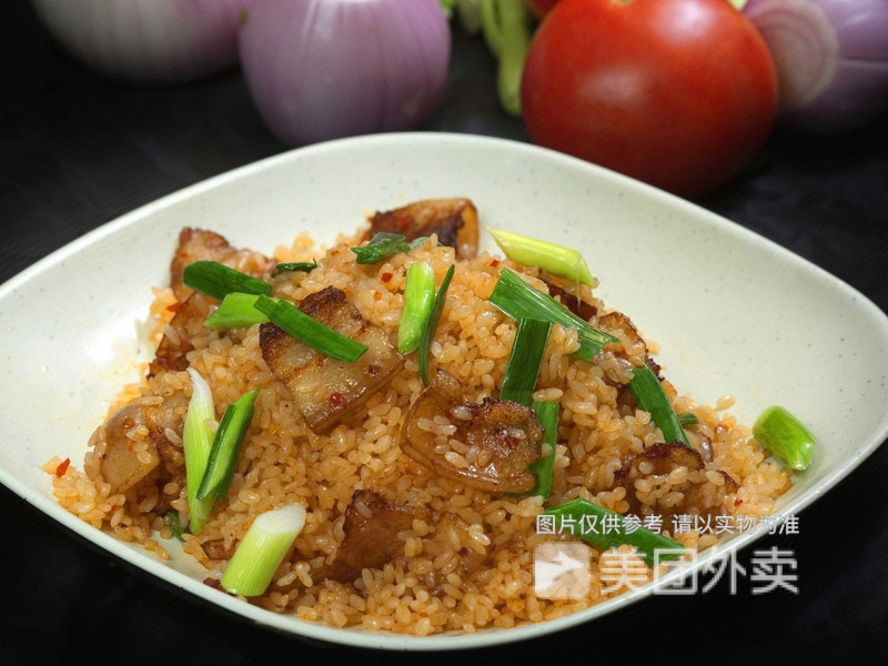 土豆回鍋肉炒飯圖片