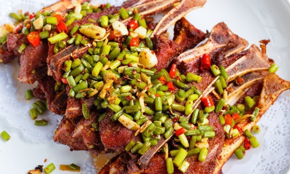 炭烤扇子大骨图片