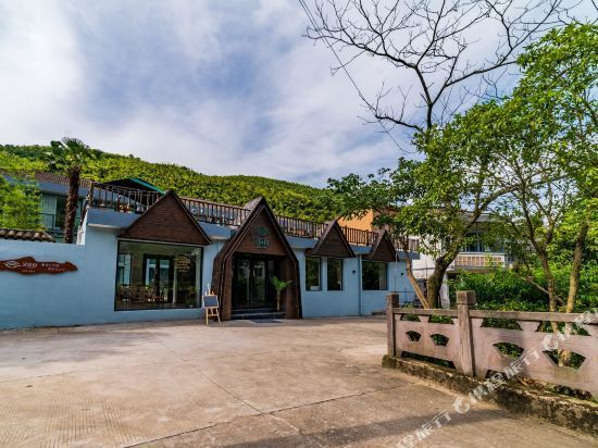 宁波市镇海区九龙大道横溪村(近381公交车终点站100米)阿飞农家乐电话