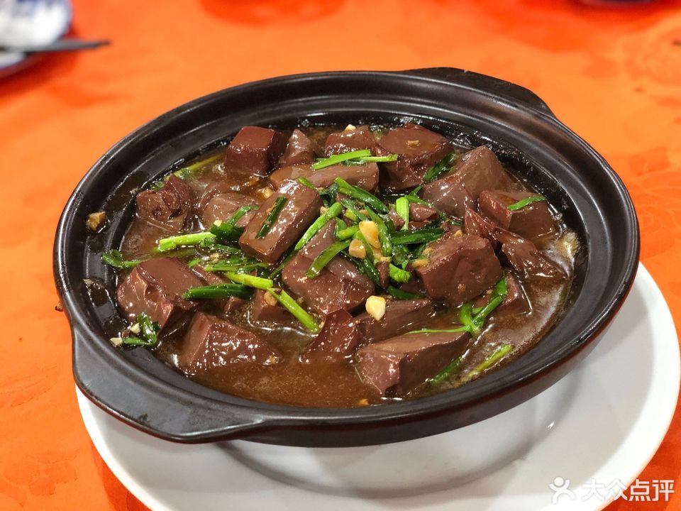 韭菜鸭血煲图片