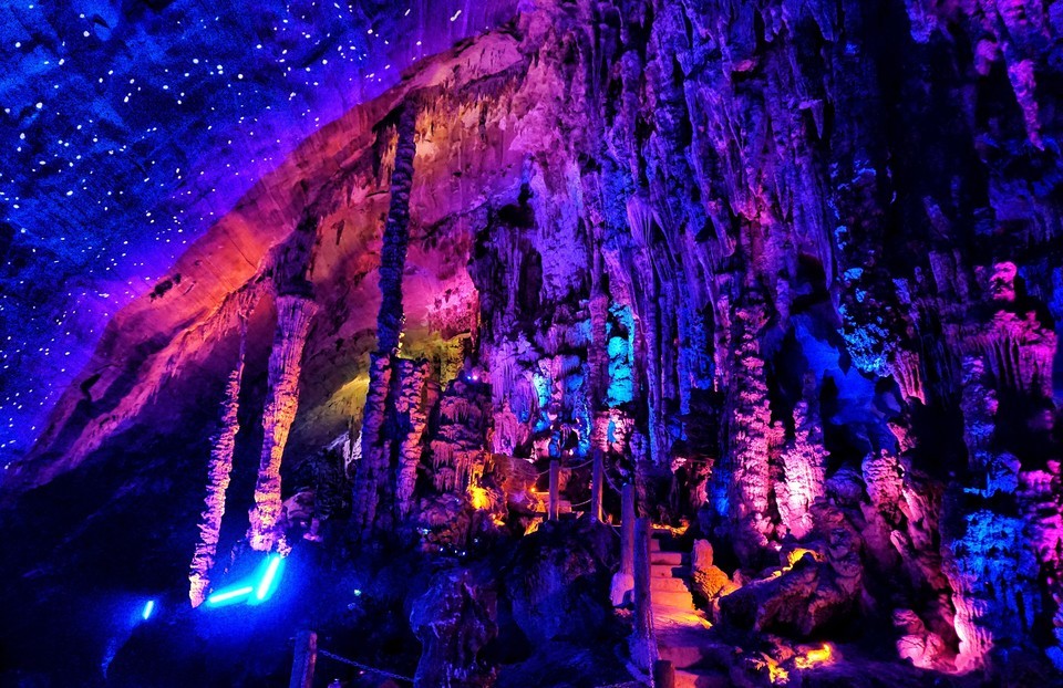 电话:地址(位置,怎么去,怎么走,在哪,在哪里,在哪儿):宜昌市五峰土家