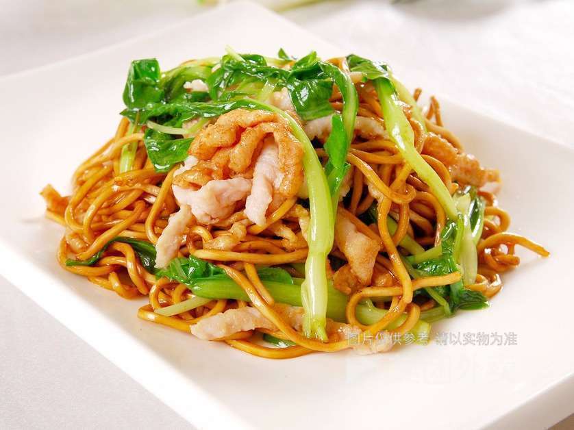 兄妹鸡蛋肉丝炒面图片