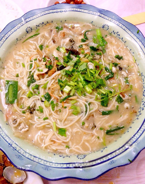 海鲜卤面图片