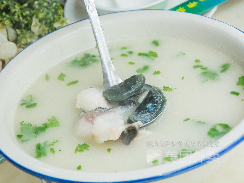 皮蛋鱼片汤图片
