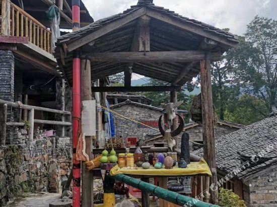 在哪儿):清远市连南瑶族自治县南岗村千年瑶寨第九排第4幢连南古寨