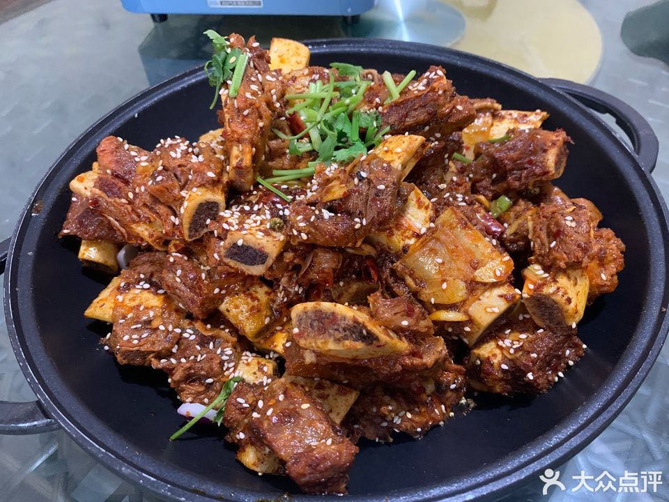 手抓牛骨头哈曼酒店旁车城南路亨运服务站