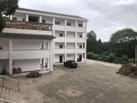 民宿地址(位置,怎么去,怎么走,在哪,在哪里,在哪儿):绵阳市梓潼县g108