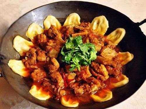 特色地锅鸡推荐菜:介绍:地址(在哪里):民家大锅台