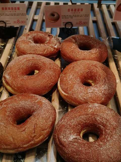 香草甜甜圈图片