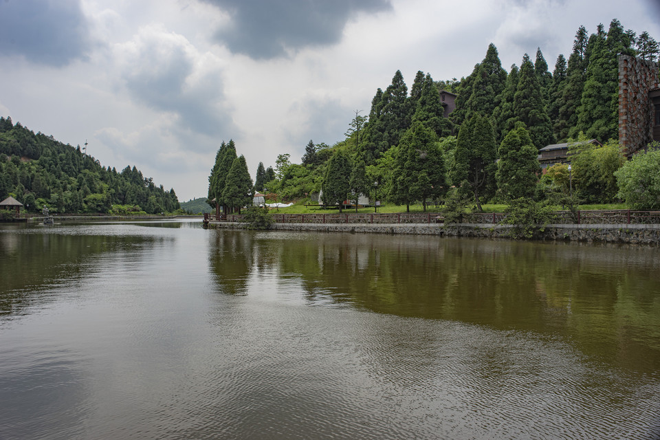 南昌梅岭洗药湖