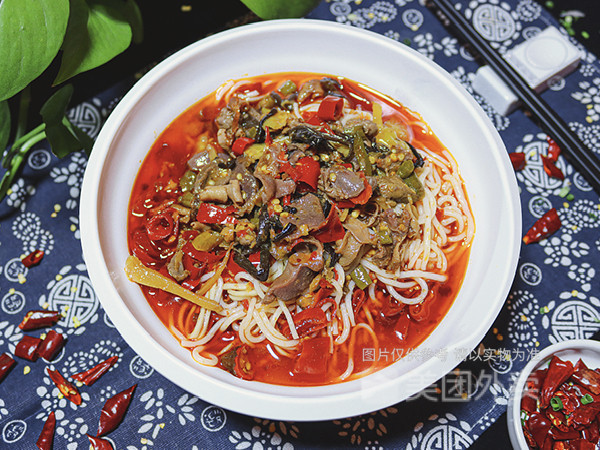 香辣鸡杂粉丝图片