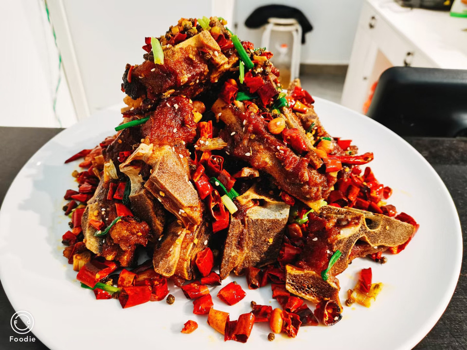 干煸牛骨头图片