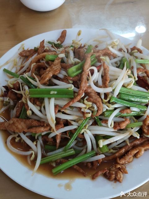 推荐菜:介绍:地址(在哪里):醋溜肉丝(东南华城店)位于济宁市任城区