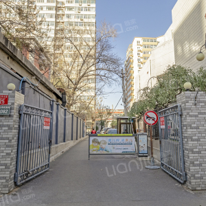 北京市新街口外大街属于哪个区