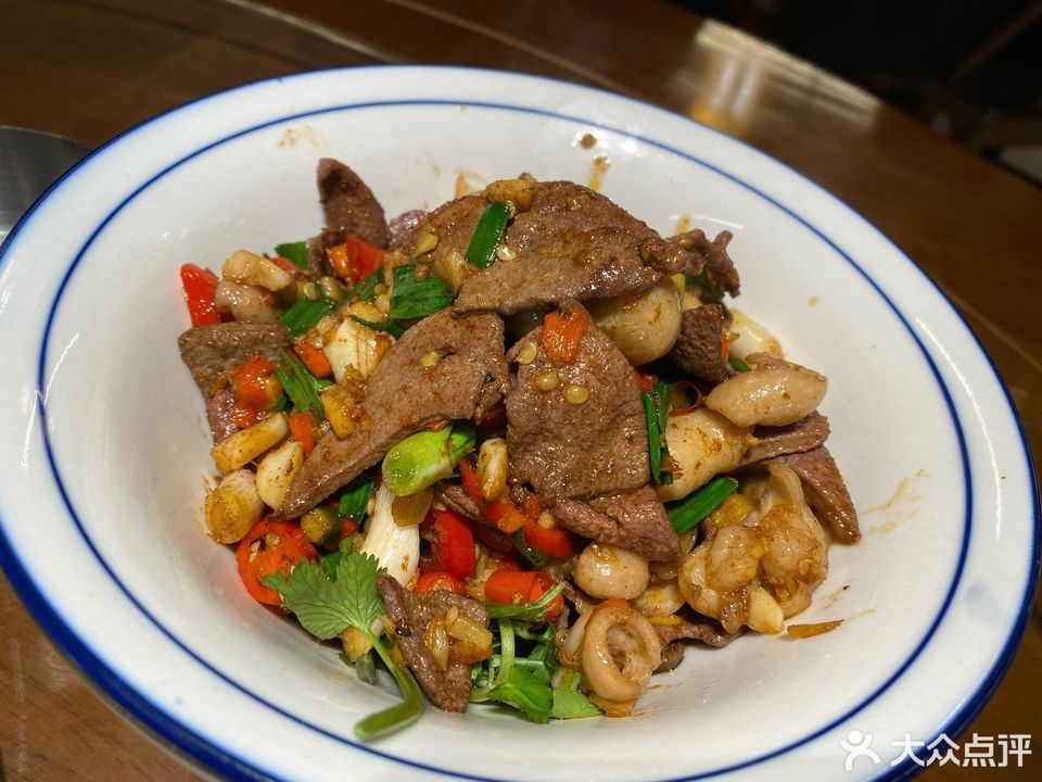 猪肝炒肥肠图片