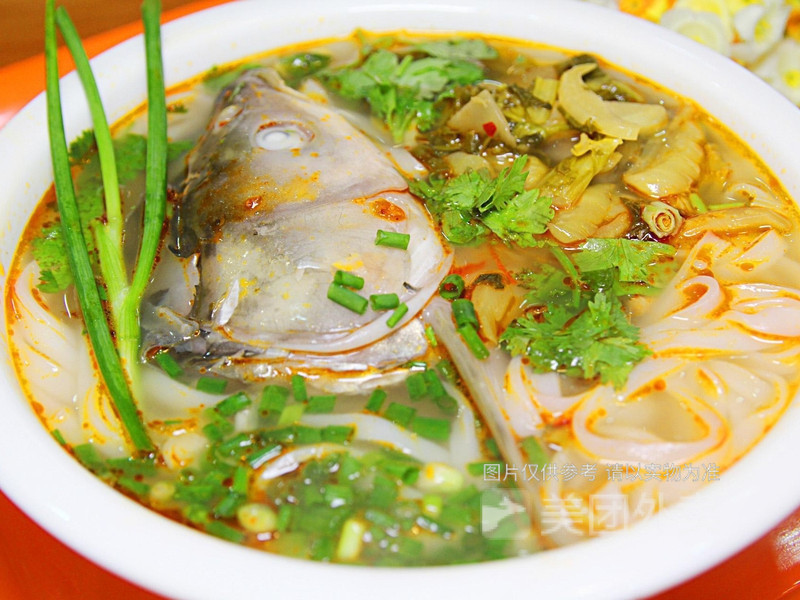秘制鱼头粉图片
