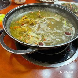 营山县美庐私厨家宴餐饮店