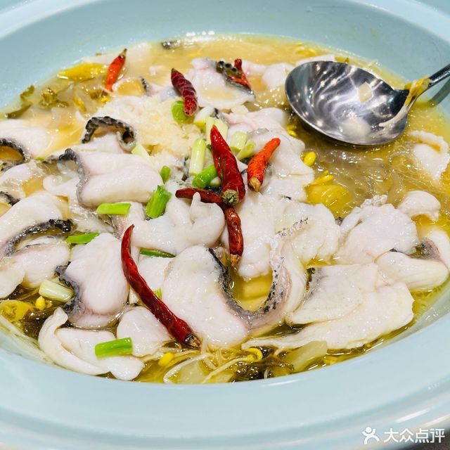 老谭记酸菜鱼莘庄店