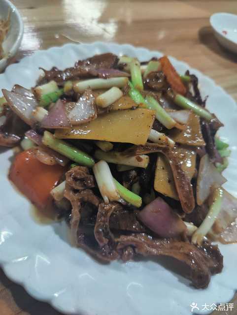 姜葱炒牛杂图片