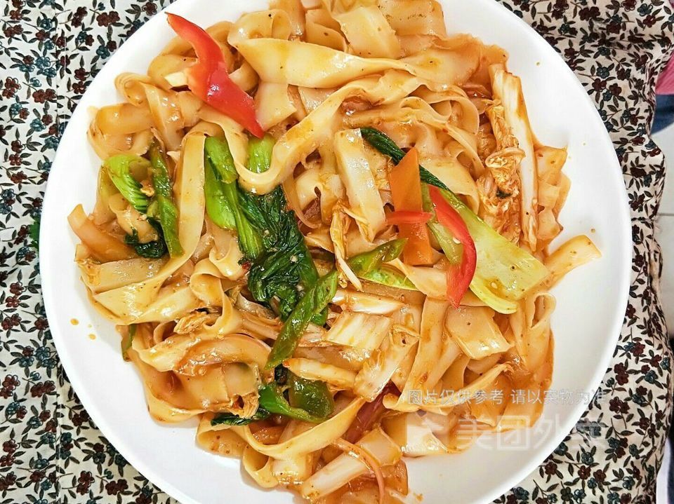 牛肉炒刀削图片