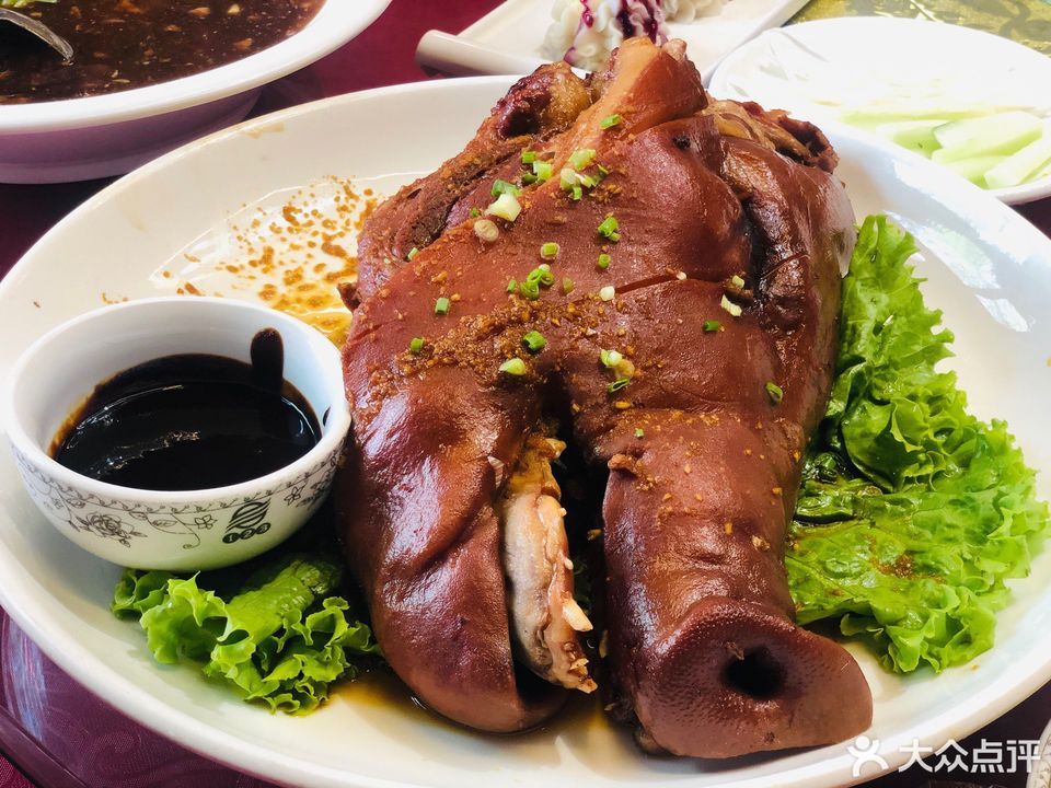 扒猪脸图片