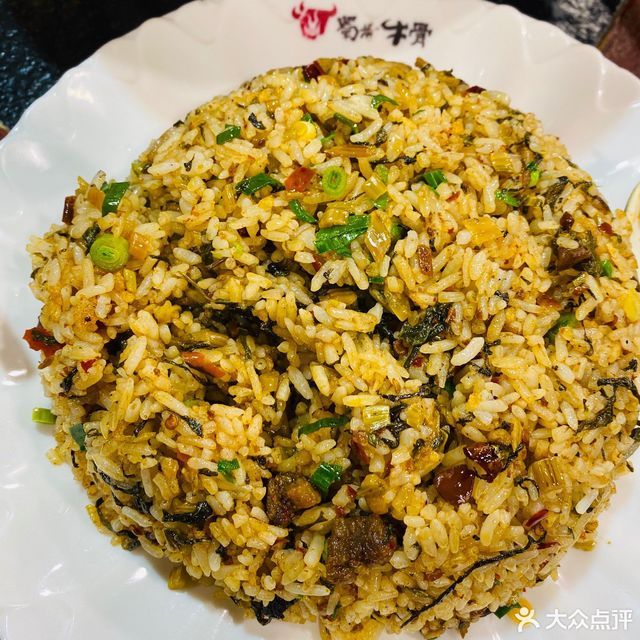 酸菜牛肉米饭图片