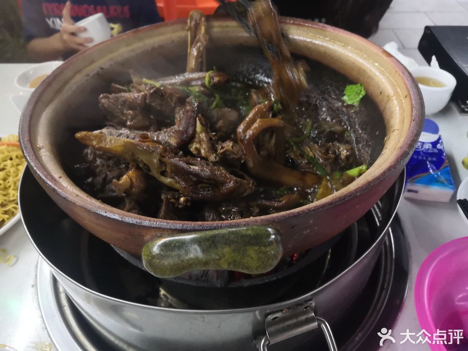 屯昌枫木香草鸭鸡榆亚路店