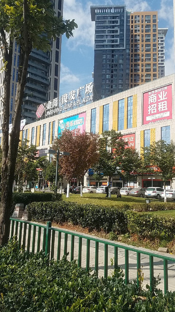 在哪,在哪里,在哪儿):昆明市盘龙区穿金路188号电话:俊发盛唐城1期