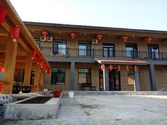 宽甸绿江村住宿农家院