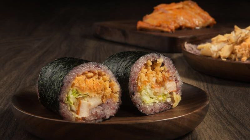 奈良风味鸡排饭团图片