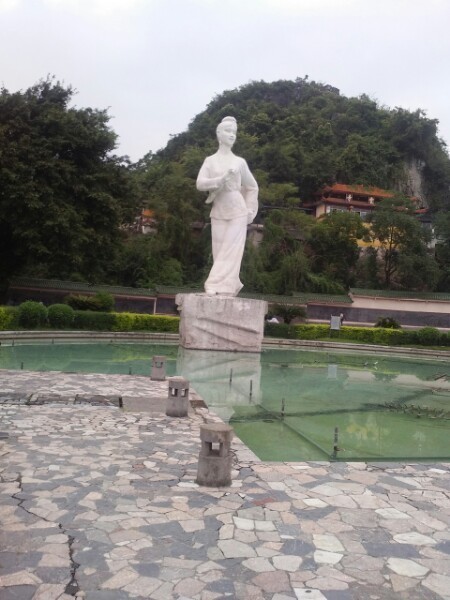 刘三姐喷泉广场图片