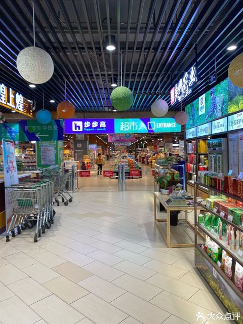 在哪,在哪里,在哪儿):宜春市袁州区湛郎街道宜阳东大道6号宜春万达
