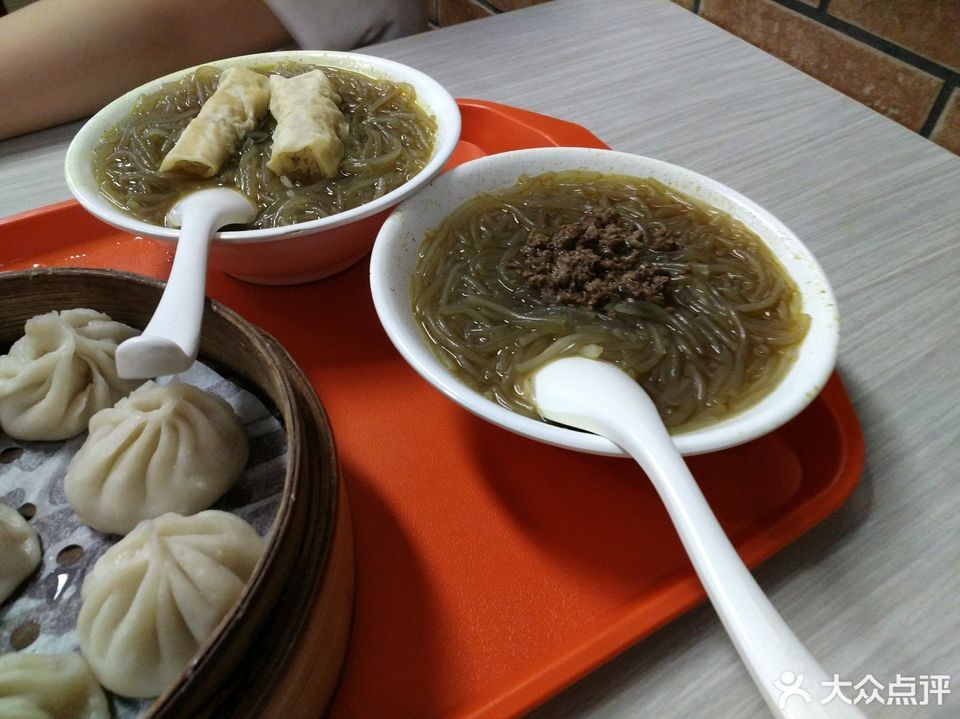 介绍:地址(在哪里):新丰小吃(临浦店)位于杭州市东藩路20号附近