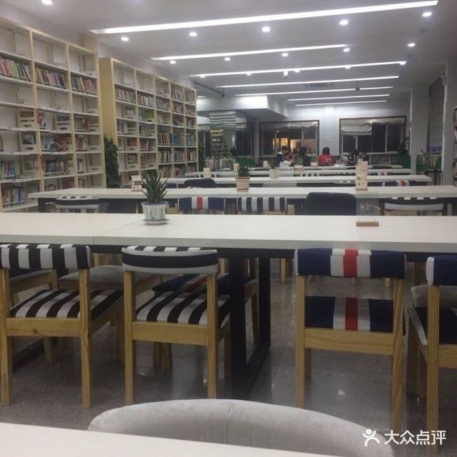 【吳文陸圖書館】地址,電話,路線,周邊設施_360地圖