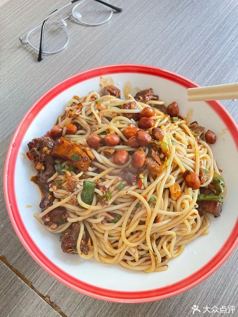 红烧肉粉图片