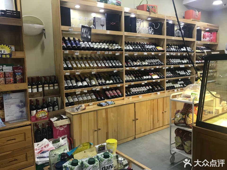 欧宝包括:良运欧宝,良运欧宝(大有恬园店),良运欧宝超市(中山九号店)