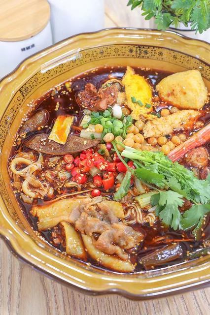 香辣荤素冒菜图片