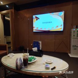 什么是水疗会所 t01498dce6c652aaea1.jpg