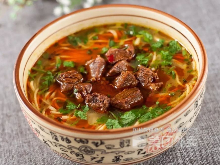 红烧牛肉米干图片