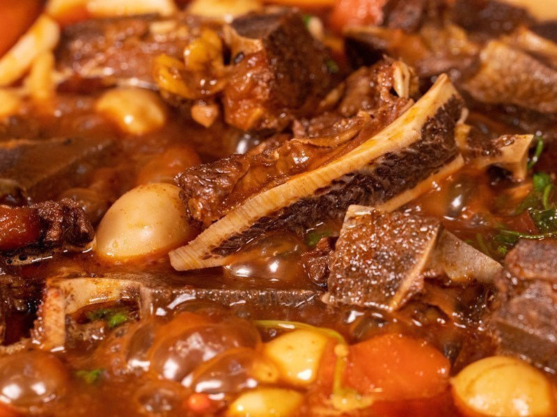 锅房破店暴走牛骨雅立金街店