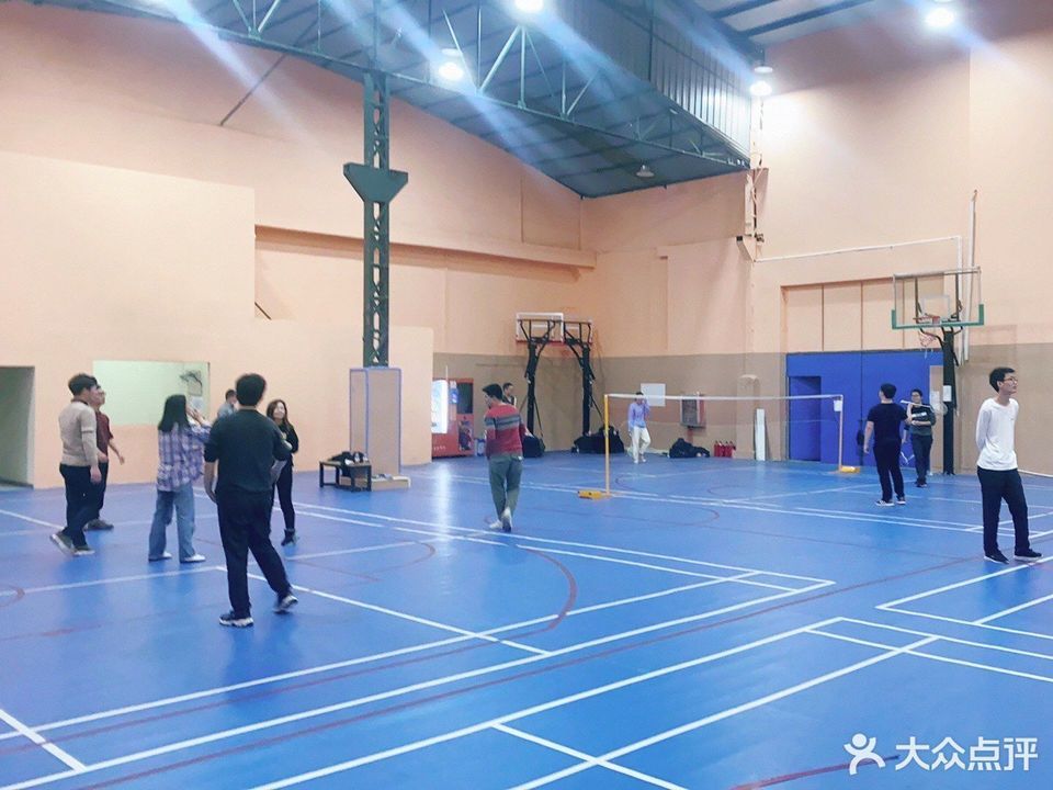 虹桥镇体育中心电话